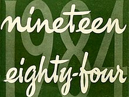 Capa verde da primeira edição do romance *1984*, de George Orwell, com o título *Nineteen Eighty-Four* em letras brancas sobre o número 1984 ao fundo.