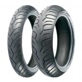 Motorcycle Tyre Replacement in the Cotswolds: UK Tread Depth Laws, Wear Signs & Why Riders Trust Roadrunner Motorcycles
