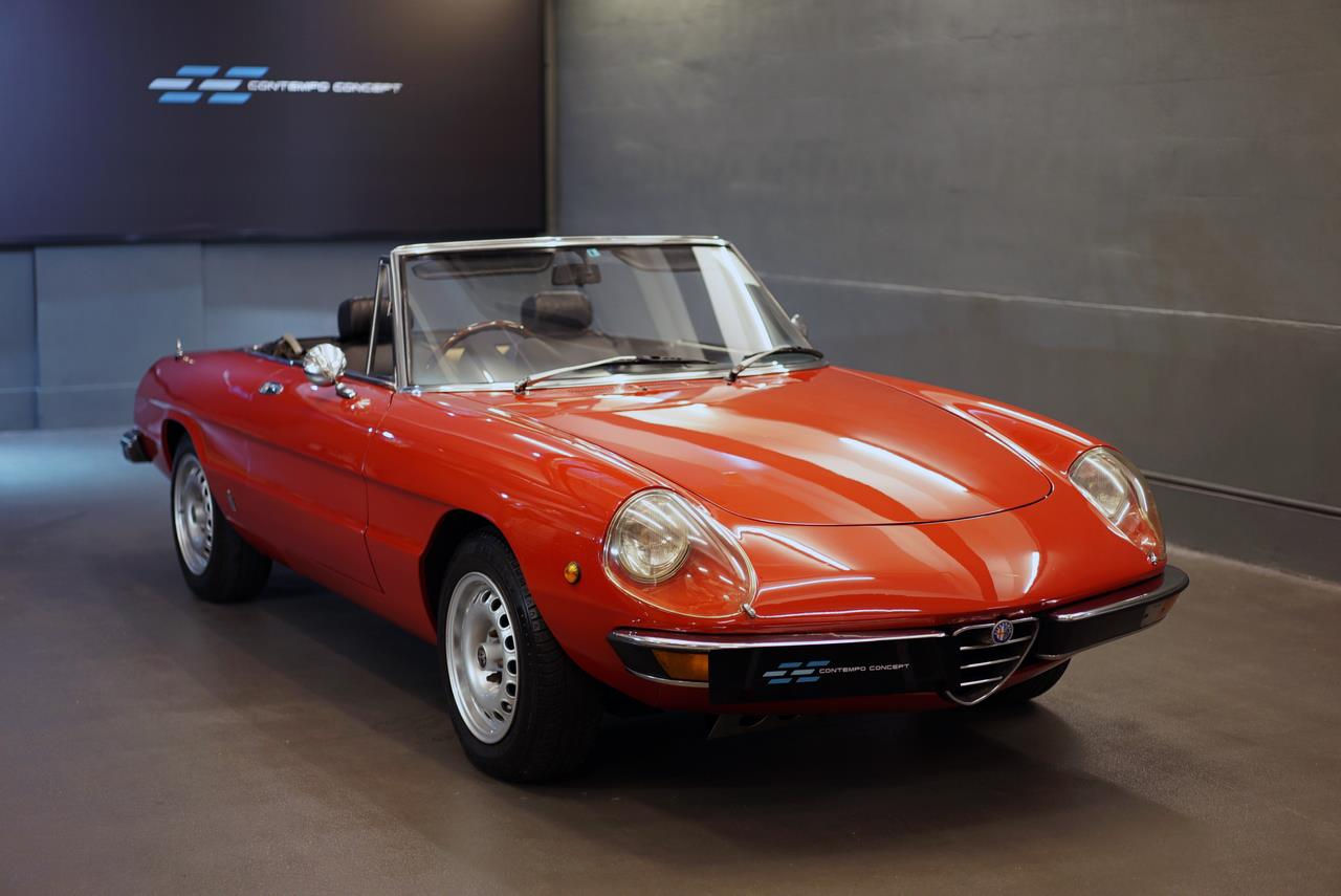 Alfa Romeo Spider Veloce 2000