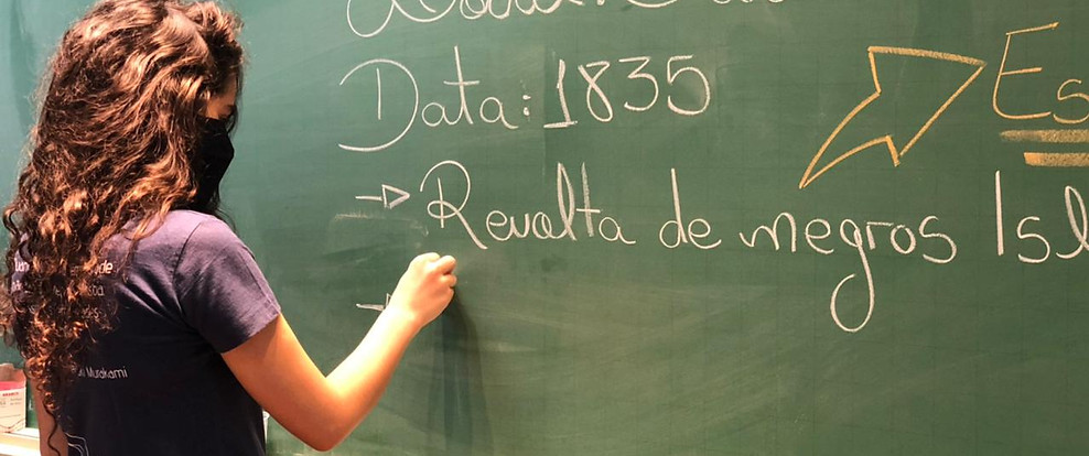 Foto de uma aula de história do cursinho