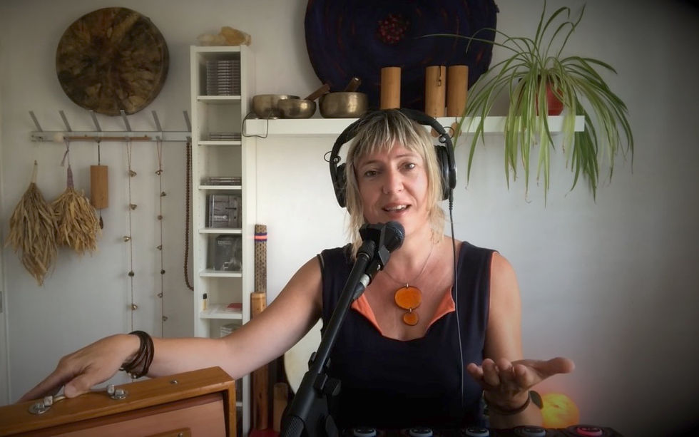 Patricia Van Cutsem shrutibox.jpg
