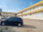 Pátio com vagas de garagem - Portão eletrônico