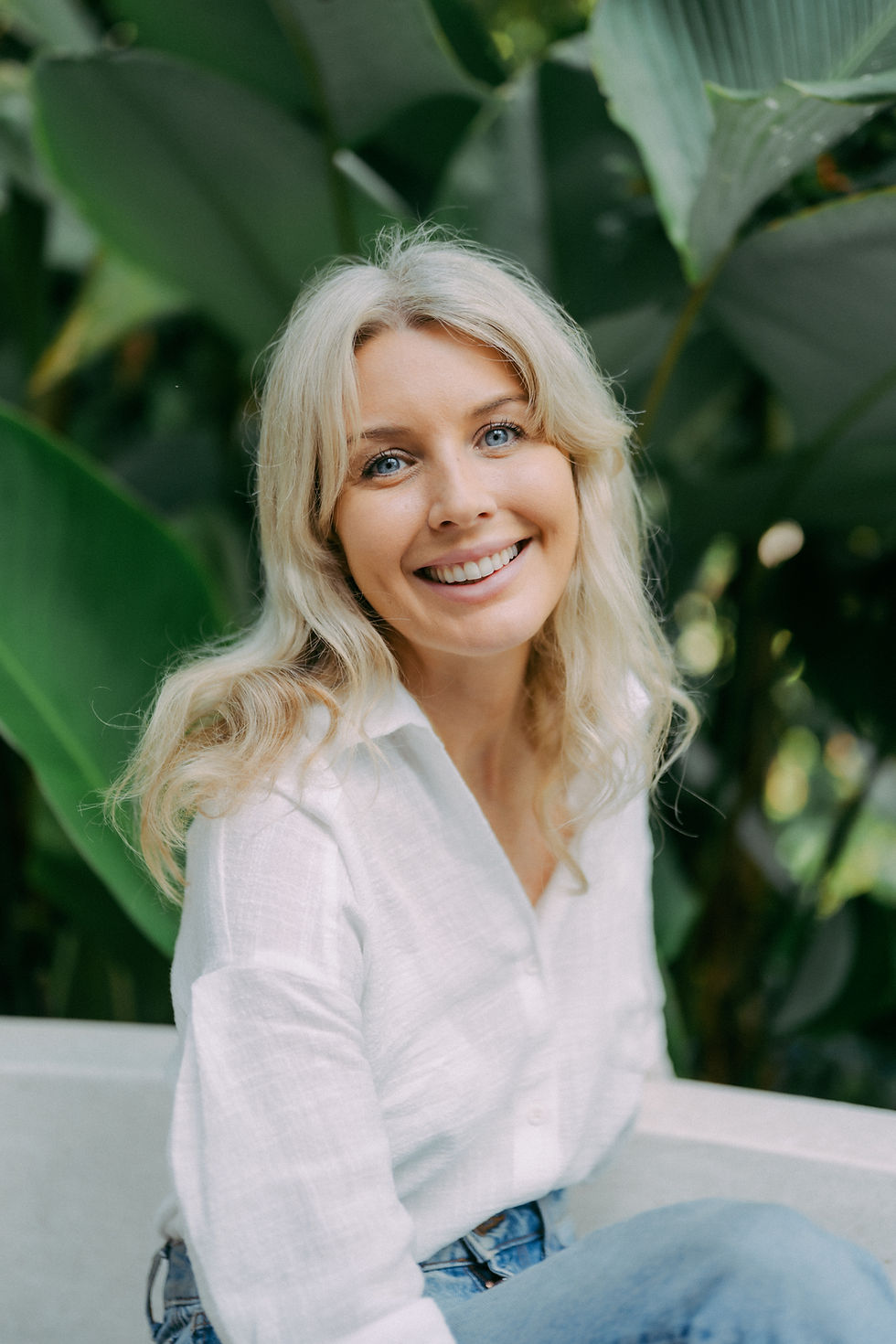 Erin Hayes headshot