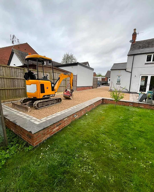 golden-gravel-driveway-decorative-finish-loughborough.jpg