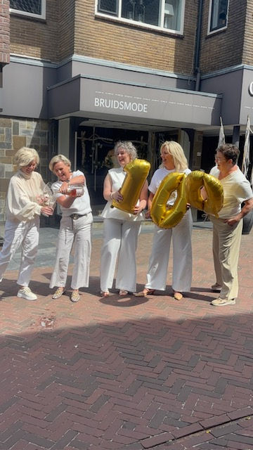 100 jaar COMPAGNE BRUIDSMODE 