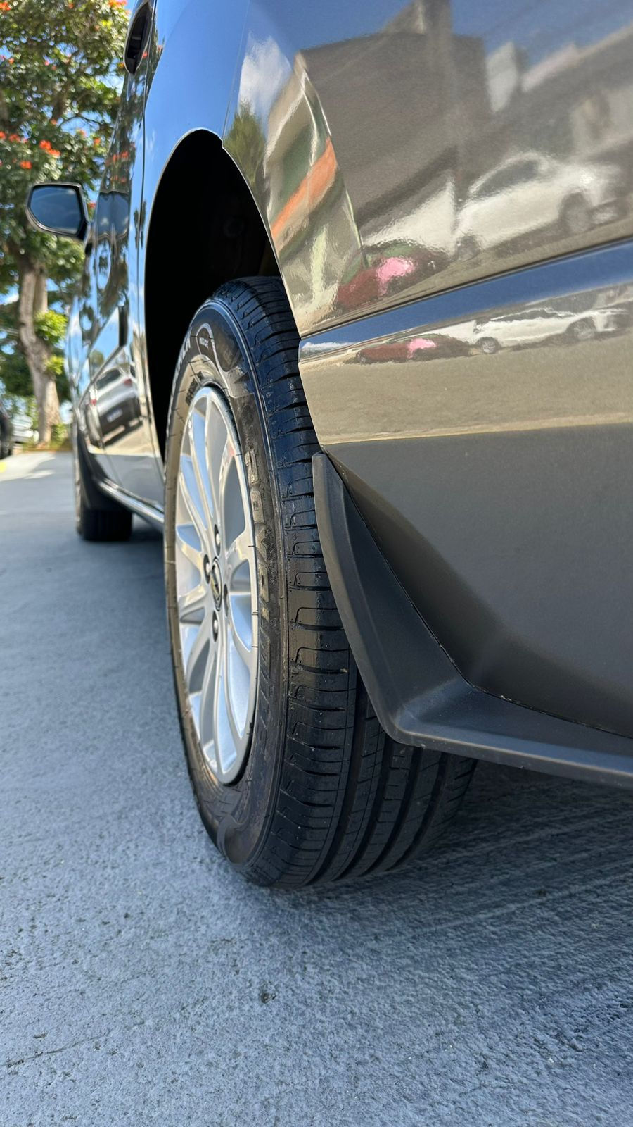 Miniatura: SPIN LT 2013 COMPLETA AUTOMATICA 1.8 FLEX