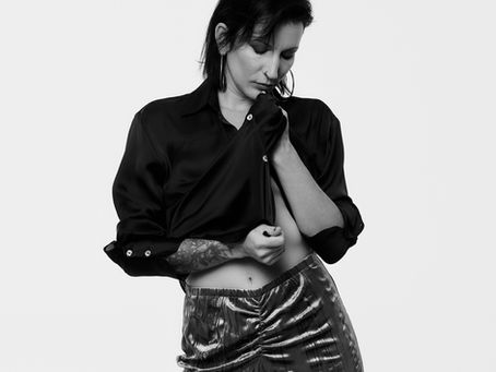 NEUS FERRI: Estrena "Algo Más", el primer adelanto de su disco de canciones inéditas.