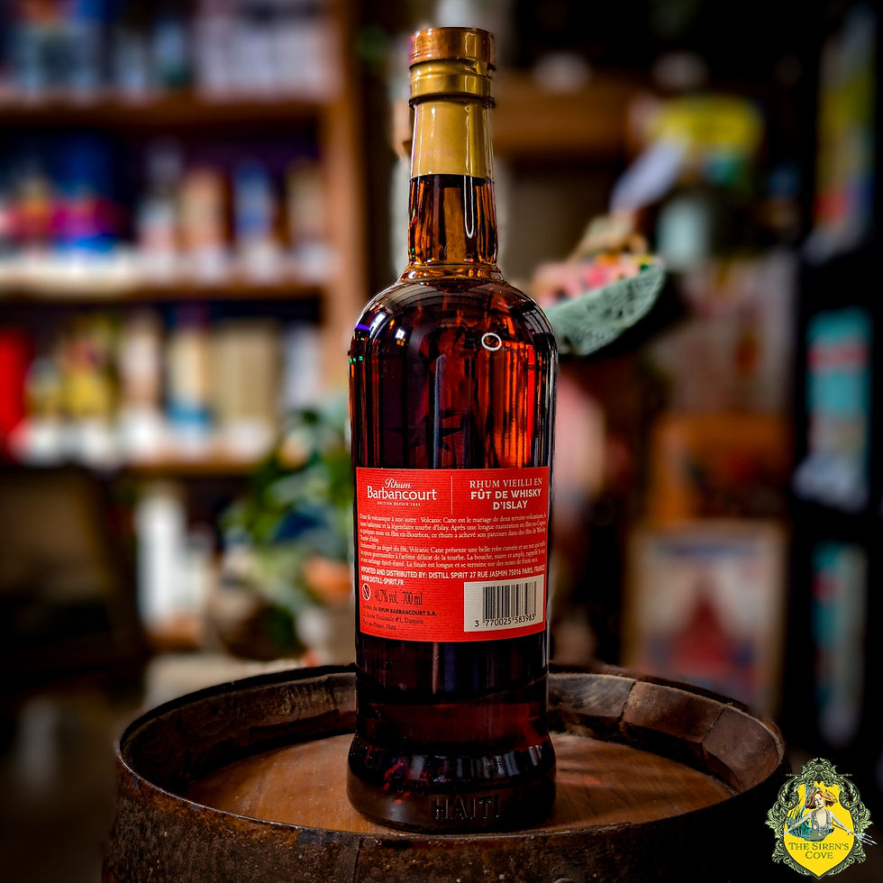 Thumbnail: Barbancourt Rhum 15 Ans Volcanic Cane Limited Edition fles achterkant