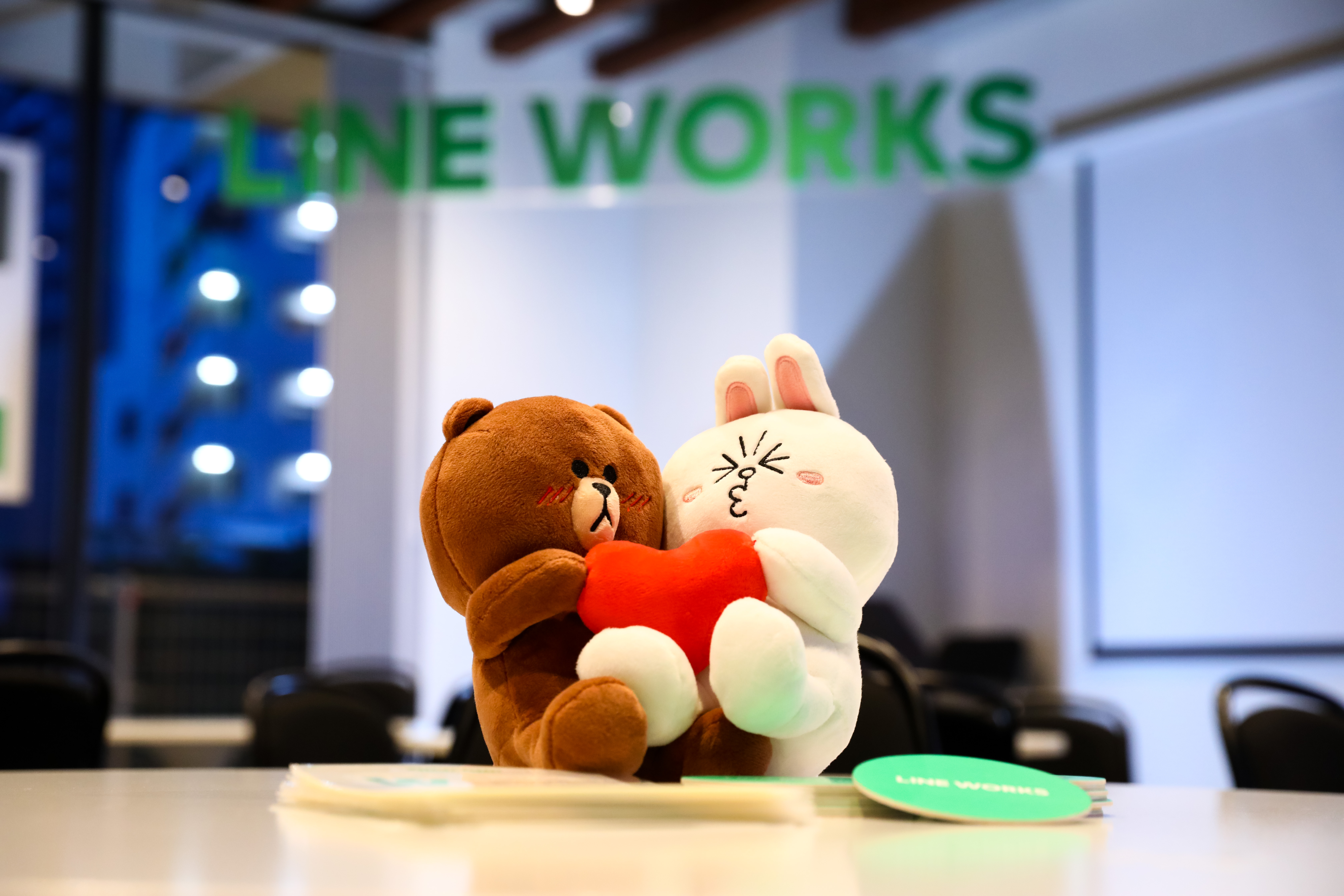 LINE WORKS