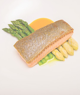 Fillet Salmon with Asparagus_edited.jpg