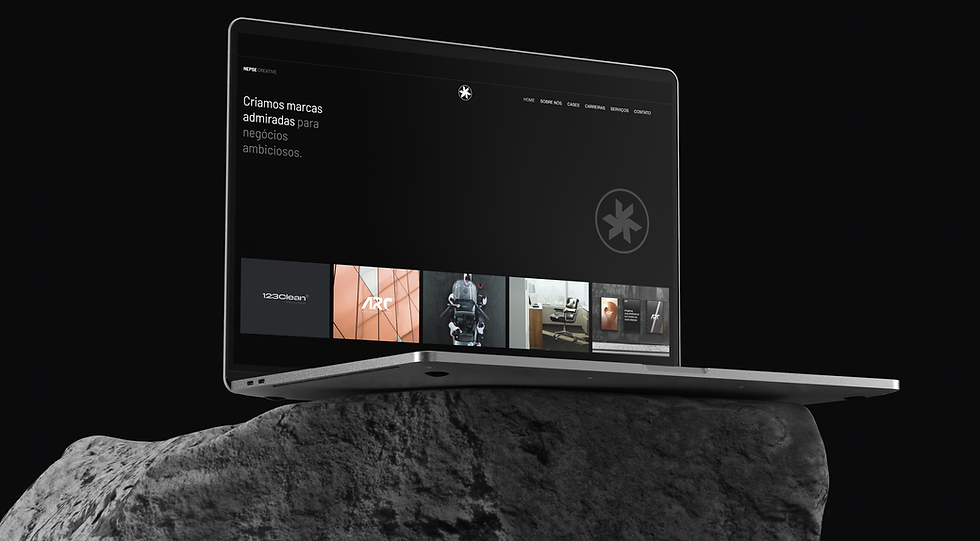 mockup_laptop.png
