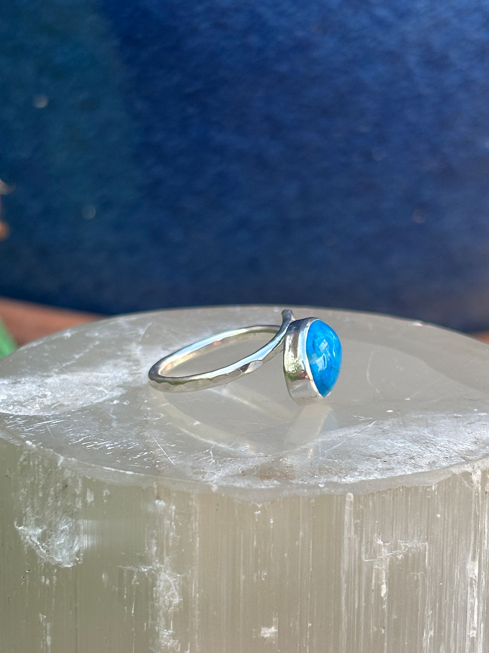 Thumbnail: Turquoise Howlite ring