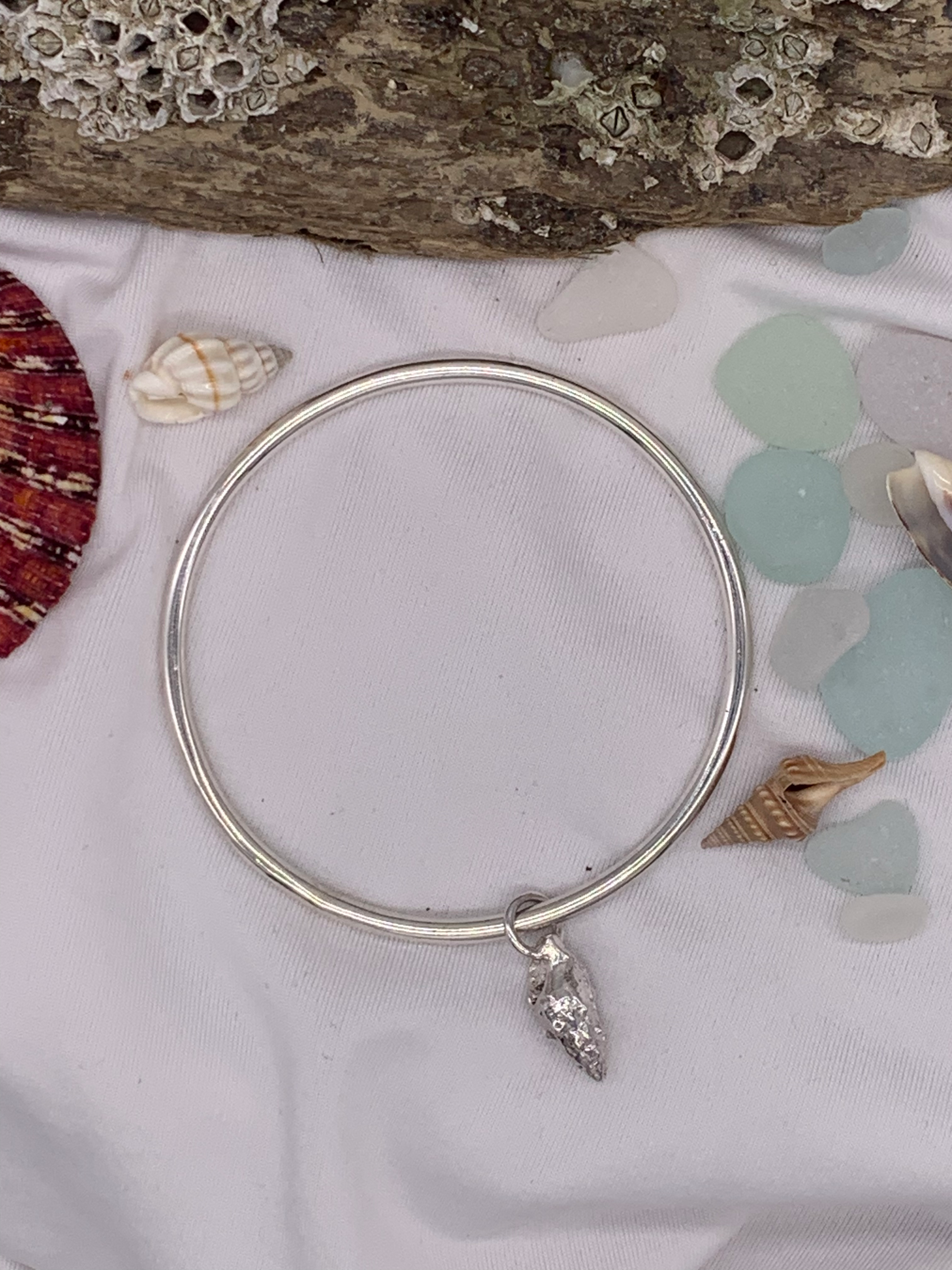 Folkestone shell charm bangle 