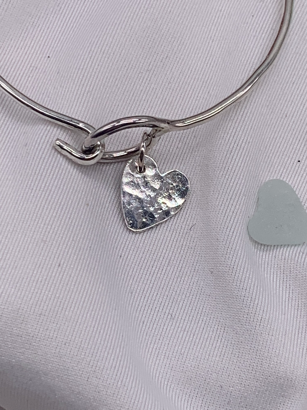 Thumbnail: Heart bangle
