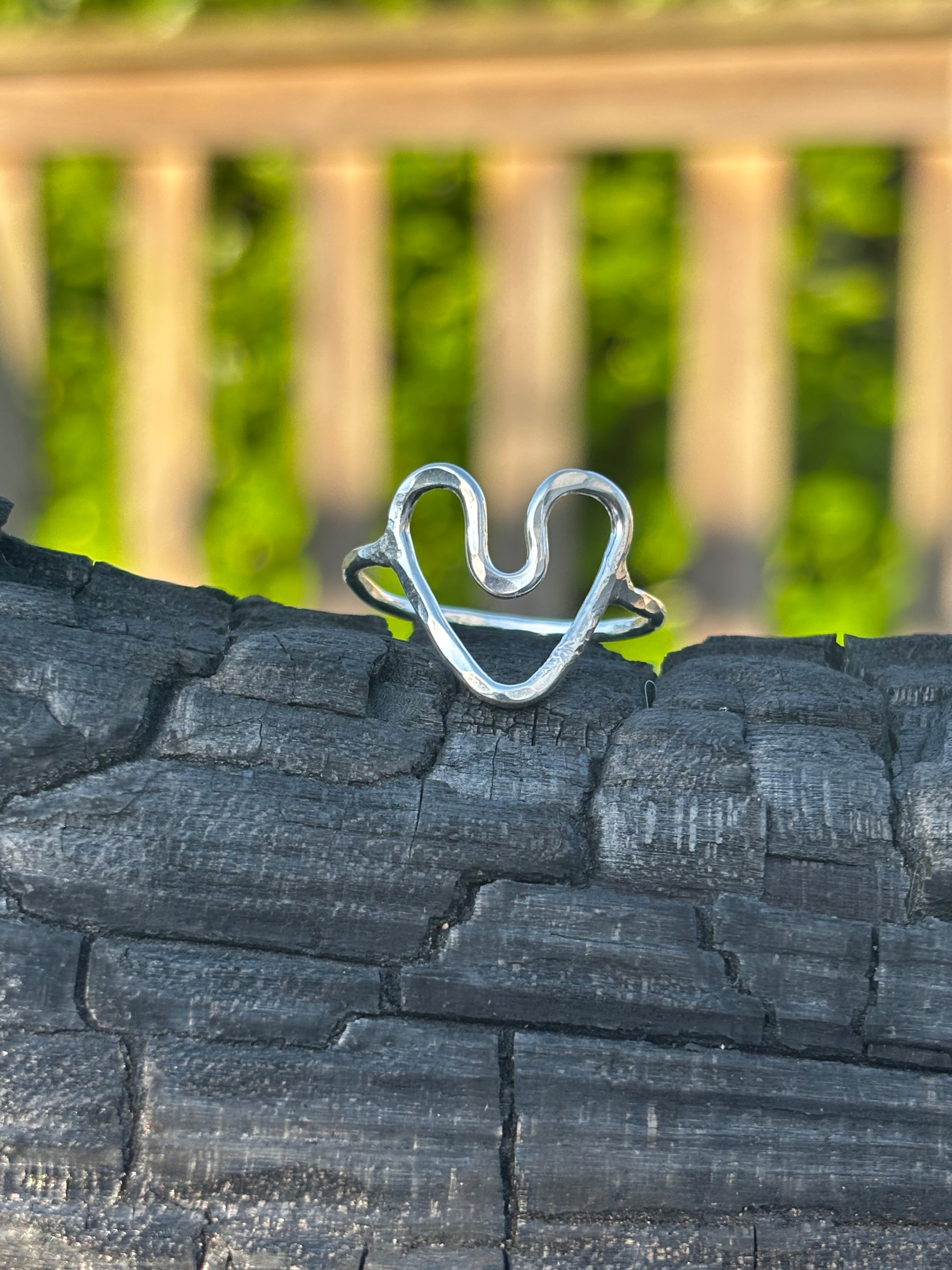 “U” Heart ring