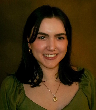 Gab headshot.png