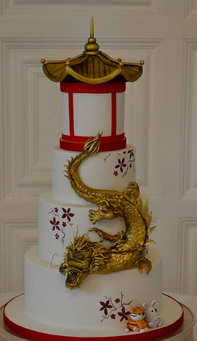 Oriental dragon wedding cake