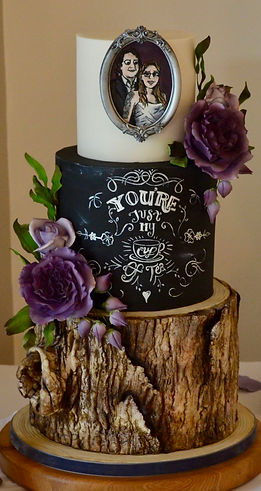 Chalkboard wedding cake