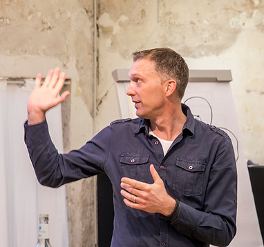 Pitch Coach Rolf Seidel im Training