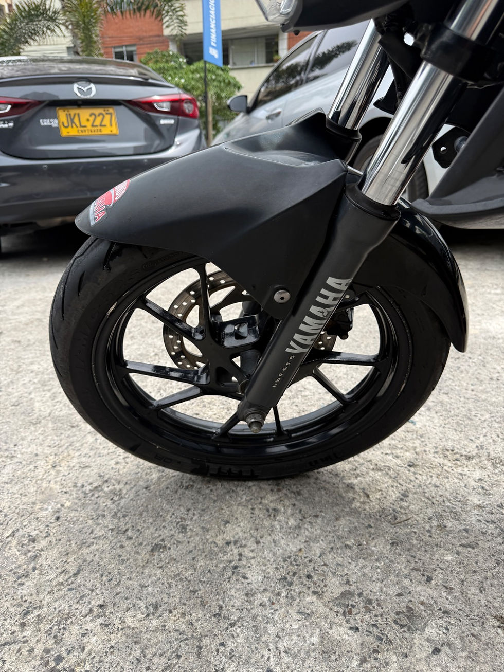 Miniatura: YAMAHA FZN250 FZ250