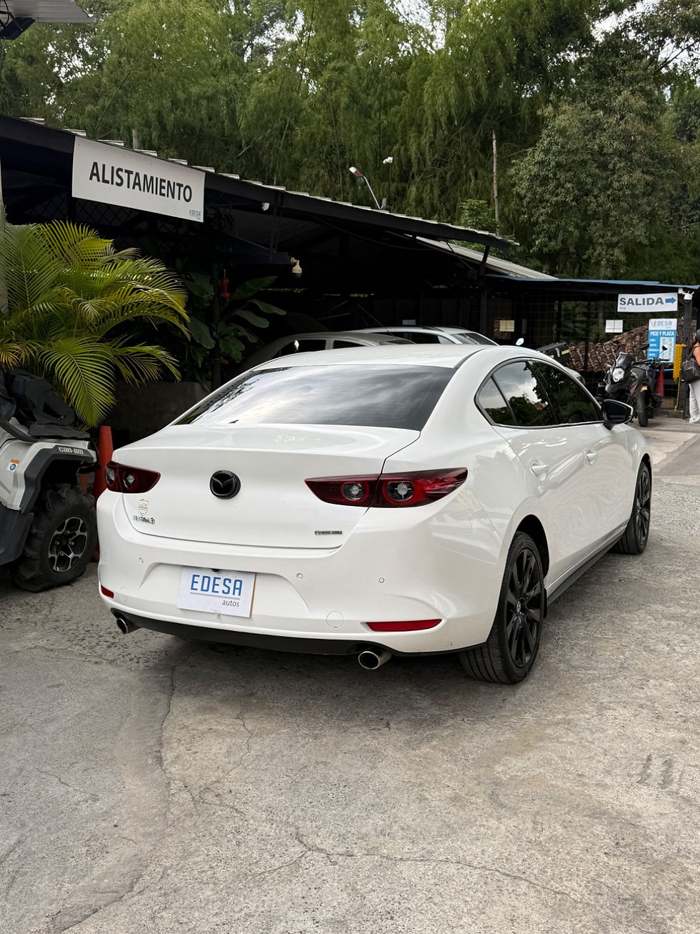 Miniatura: MAZDA 3 GRAND TOURING