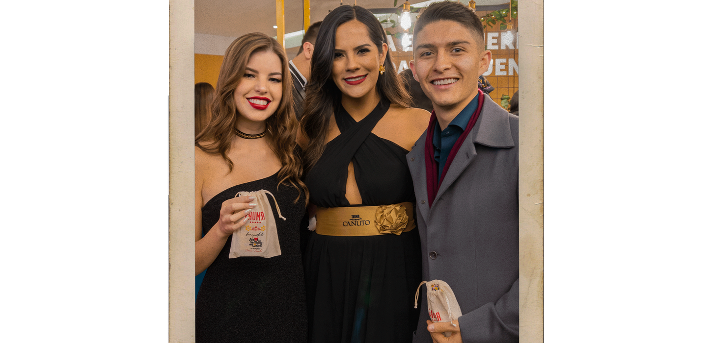 #6 Gabriela Calderon y Alex Ponce.png