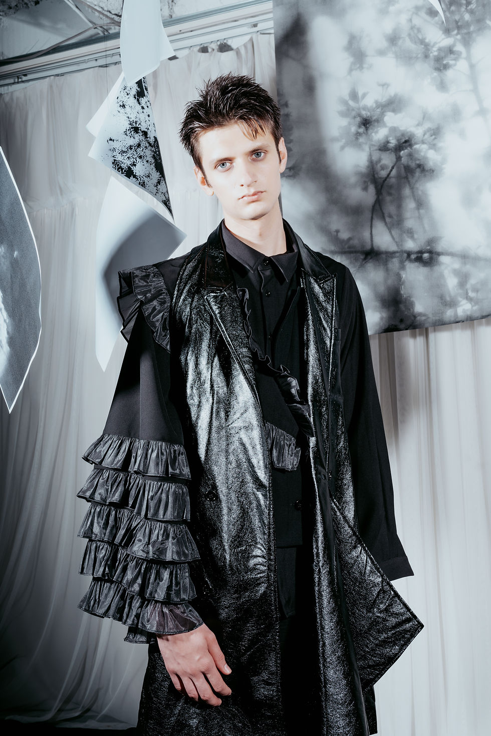 Thumbnail: SLEEVELESS LEATHER JACKET