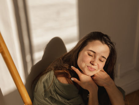 LAS PEQUEÑAS VOCES EN TU CABEZA TIENEN EL PODER