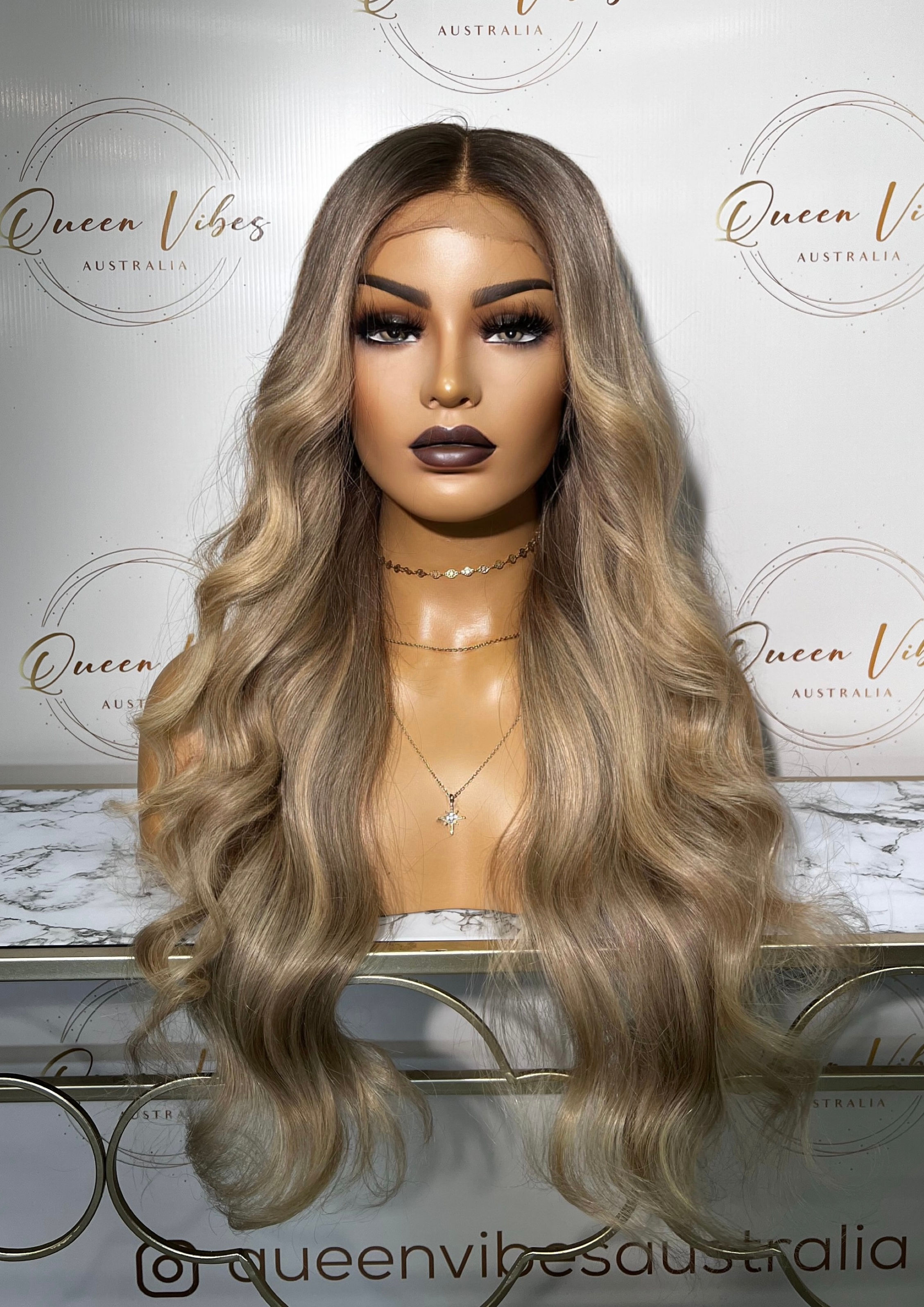 JESSICA HD LACE FRONTAL  (perfect glueless wig)