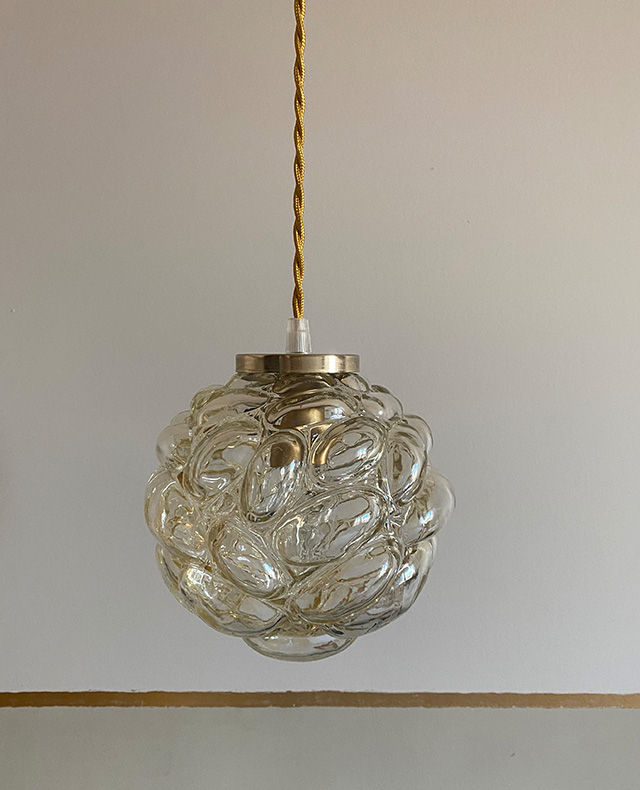 Miniature : suspension globe en verre bulle ambre vintage Helena Tynell