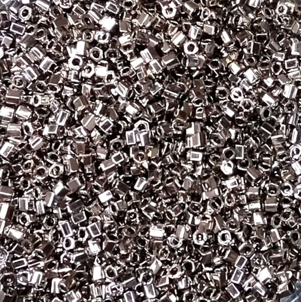 H15-240E Hex Cut 15/0 Antique Silver (Nickel)