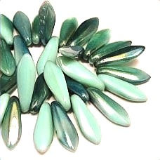 Thumbnail: DAL-390   1-Hole  5x16mm   Dagger Ultra Luster - TQ Blue 1/2 Coat