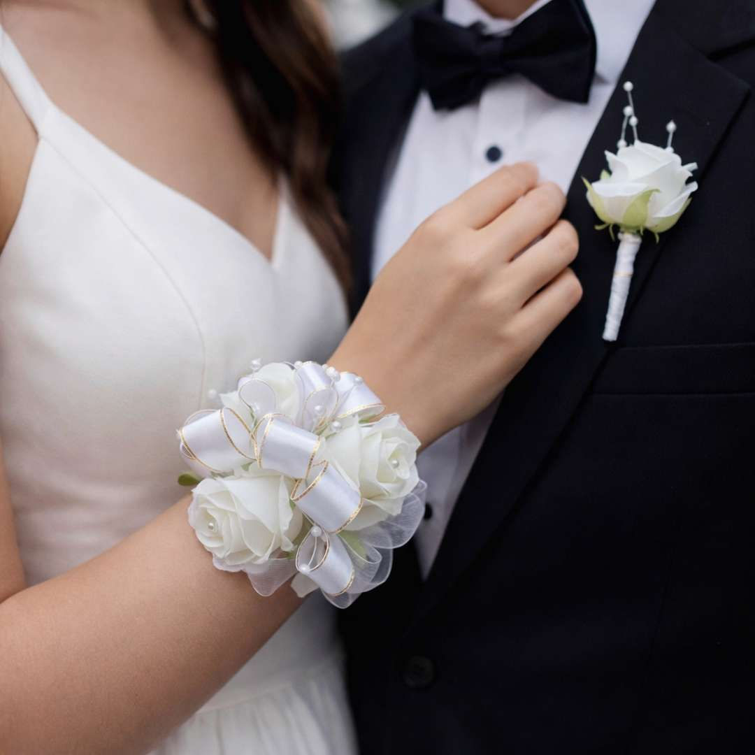Deluxe White Rose Wrist Corsage Set