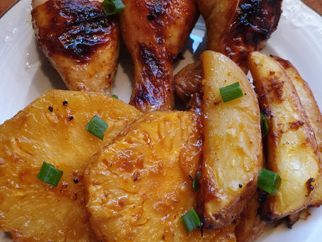 סטייק אננס בליווי שוקיים ופלחי תפו"א😋