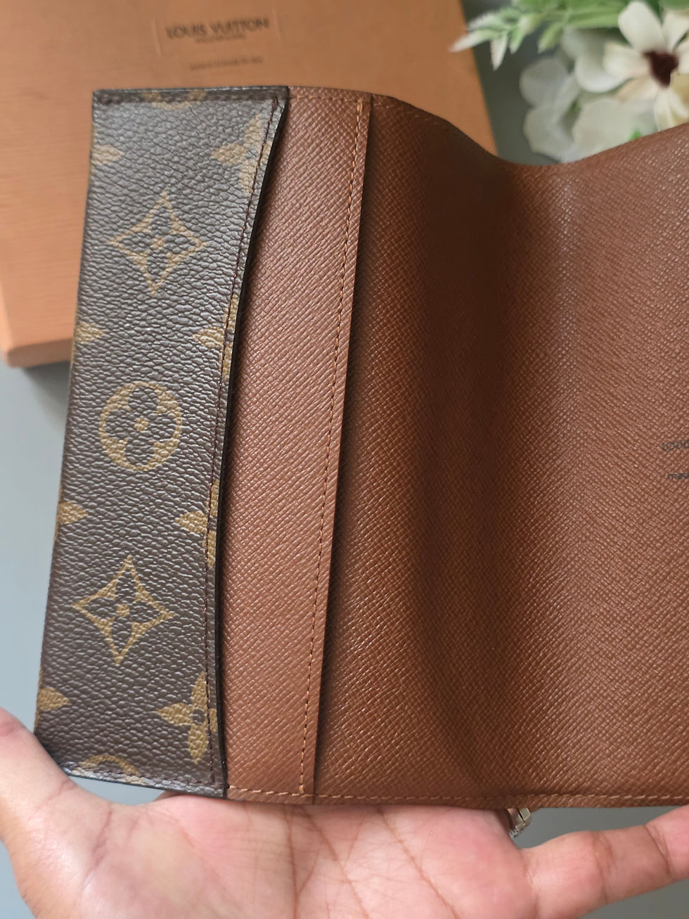 Thumbnail: Authentic RARE Couv Carnet PM