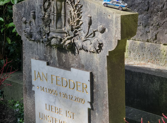 Grabstein Jan Fedder