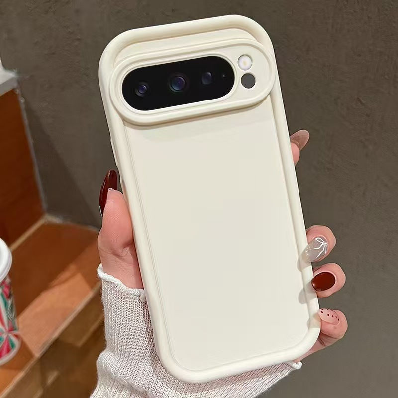 Thumbnail: All-inclusive phone case