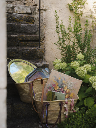 Crafting and discovery in Provence: Catherine and Madison shaped their own clay bowls during a pottery class, artisanal soaps, curated antique treasures, and elegant silverware that reflect the region’s rich craftsmanship.