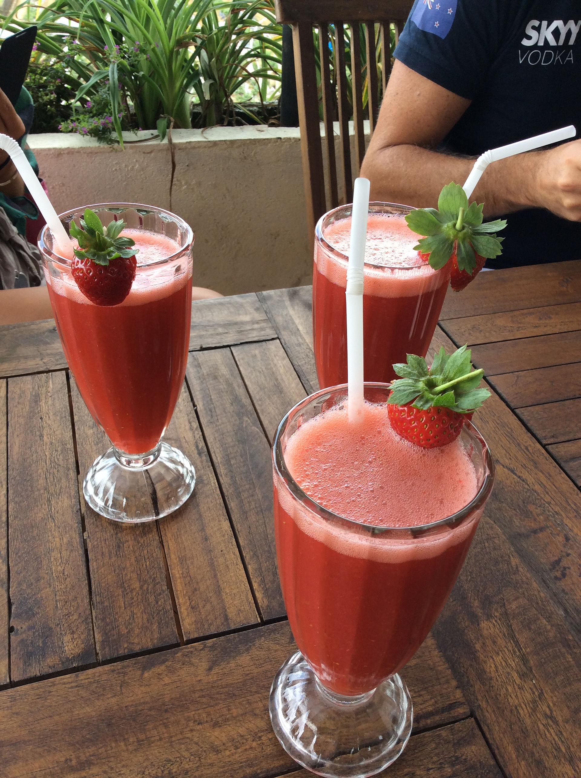 Raccogliere fragole a Ubud, Bali