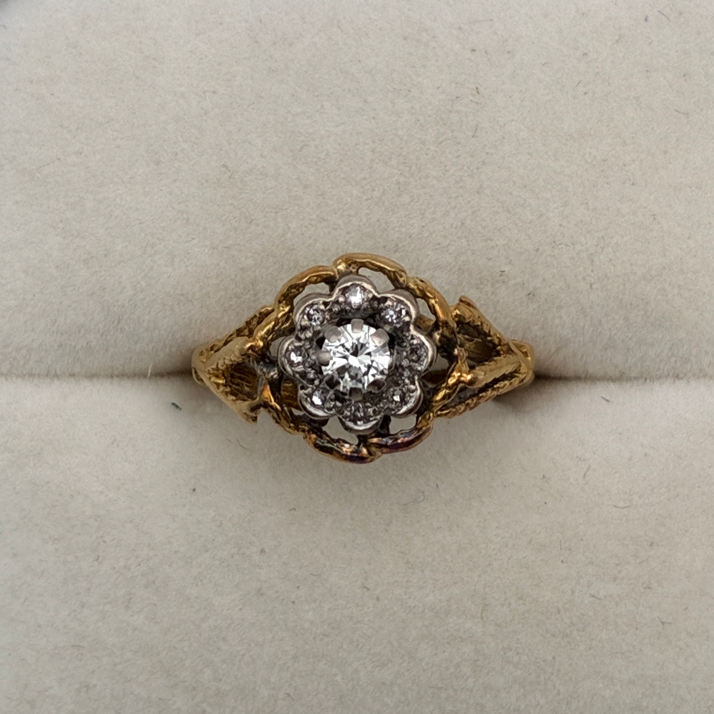 Decorative Flower Diamond Ring