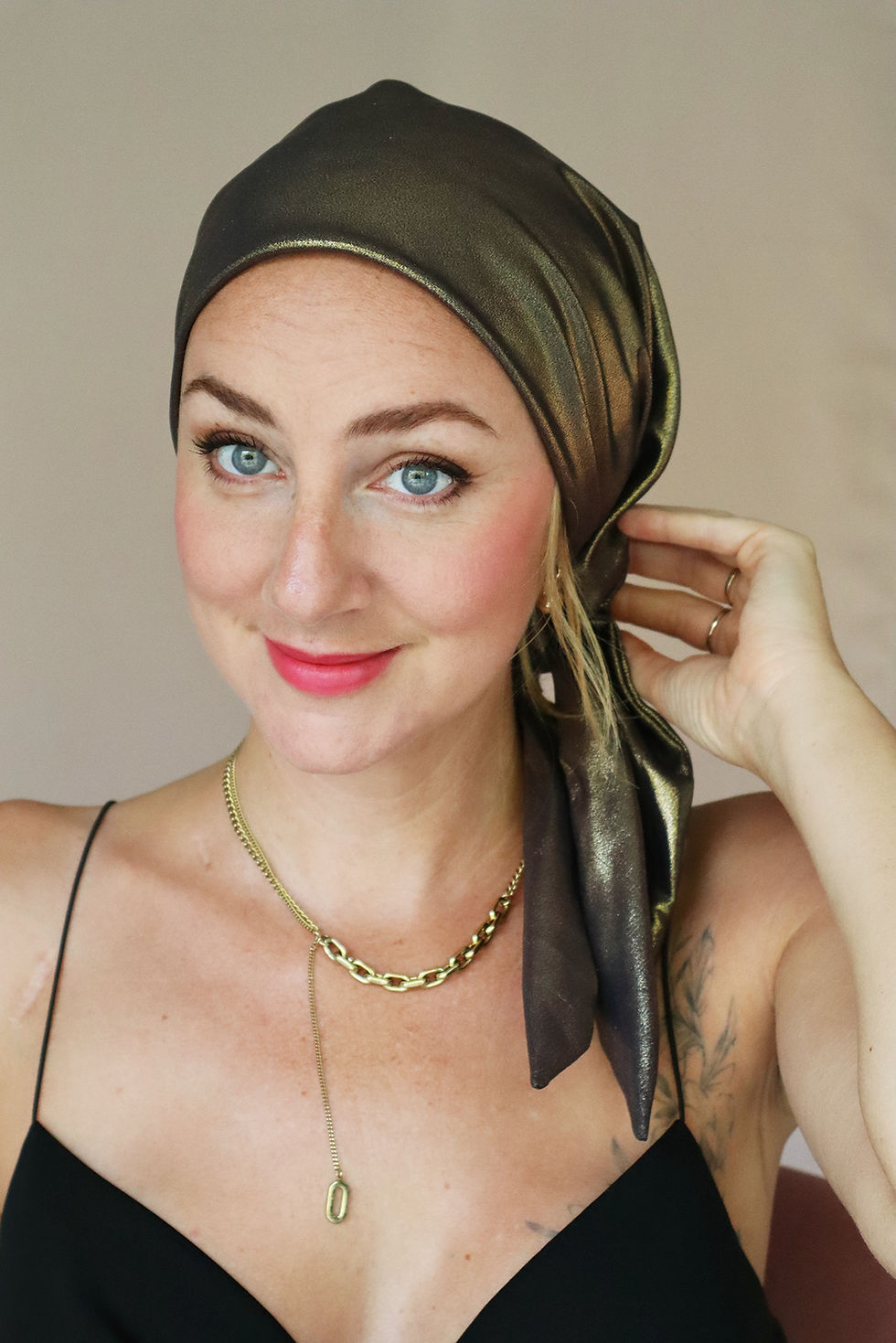 Miniature : turban ajustable aurora bronze satin Entrenoue.