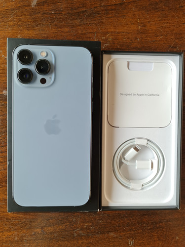 Apple iPhone 13 Pro Max - 512GB Sierra Blue - 98% Battery Health