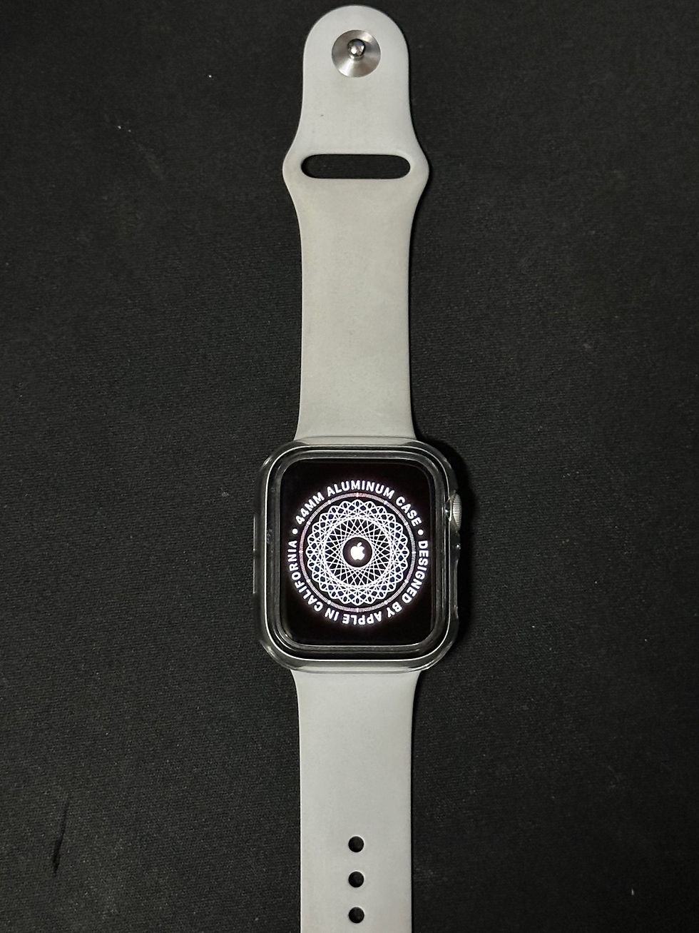 Thumbnail: Series 6 Apple Watch - 44mm Aluminum & Ceramic Case