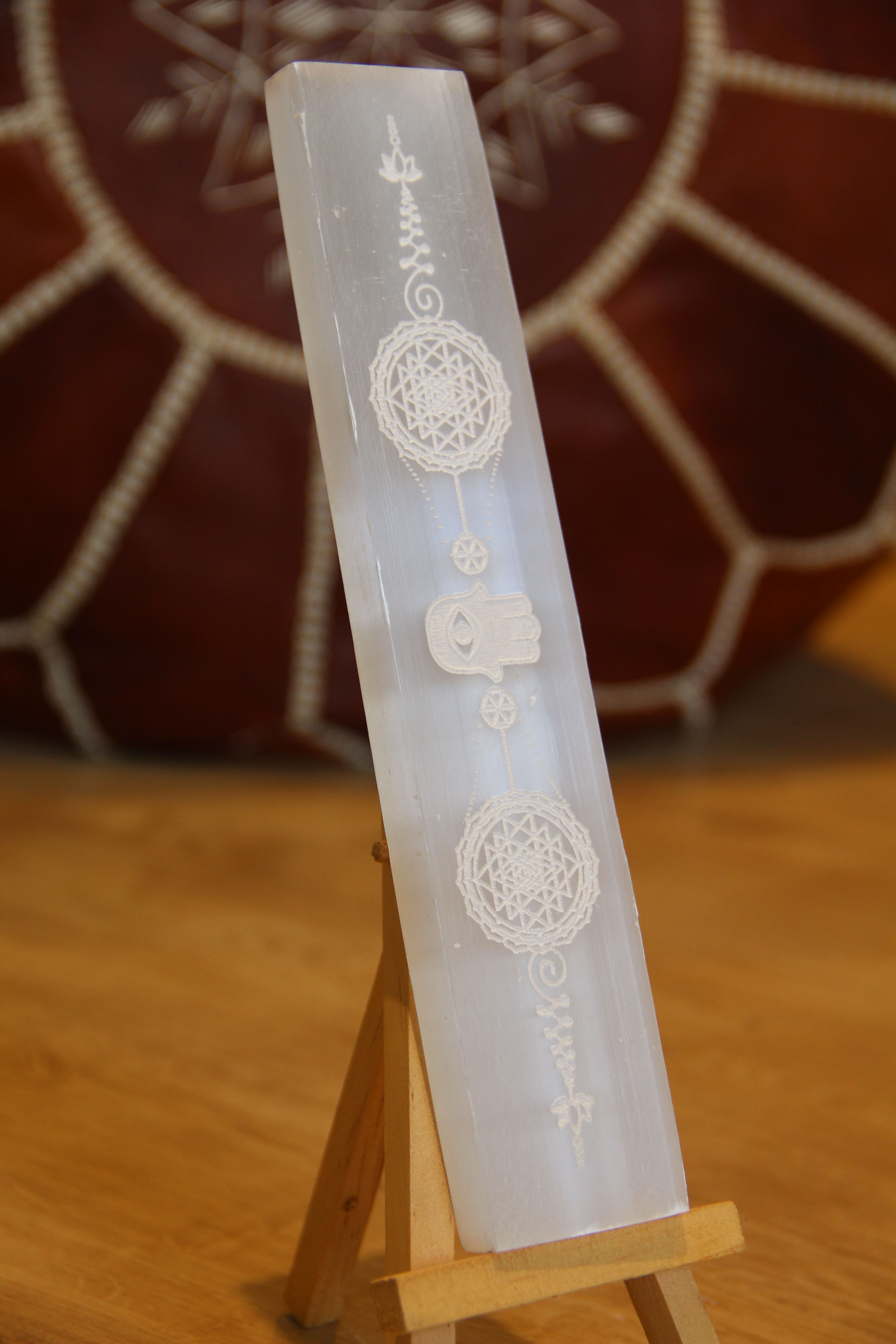 Selenit Platte Fatima Hand/Hamsa Hand - 20 cm