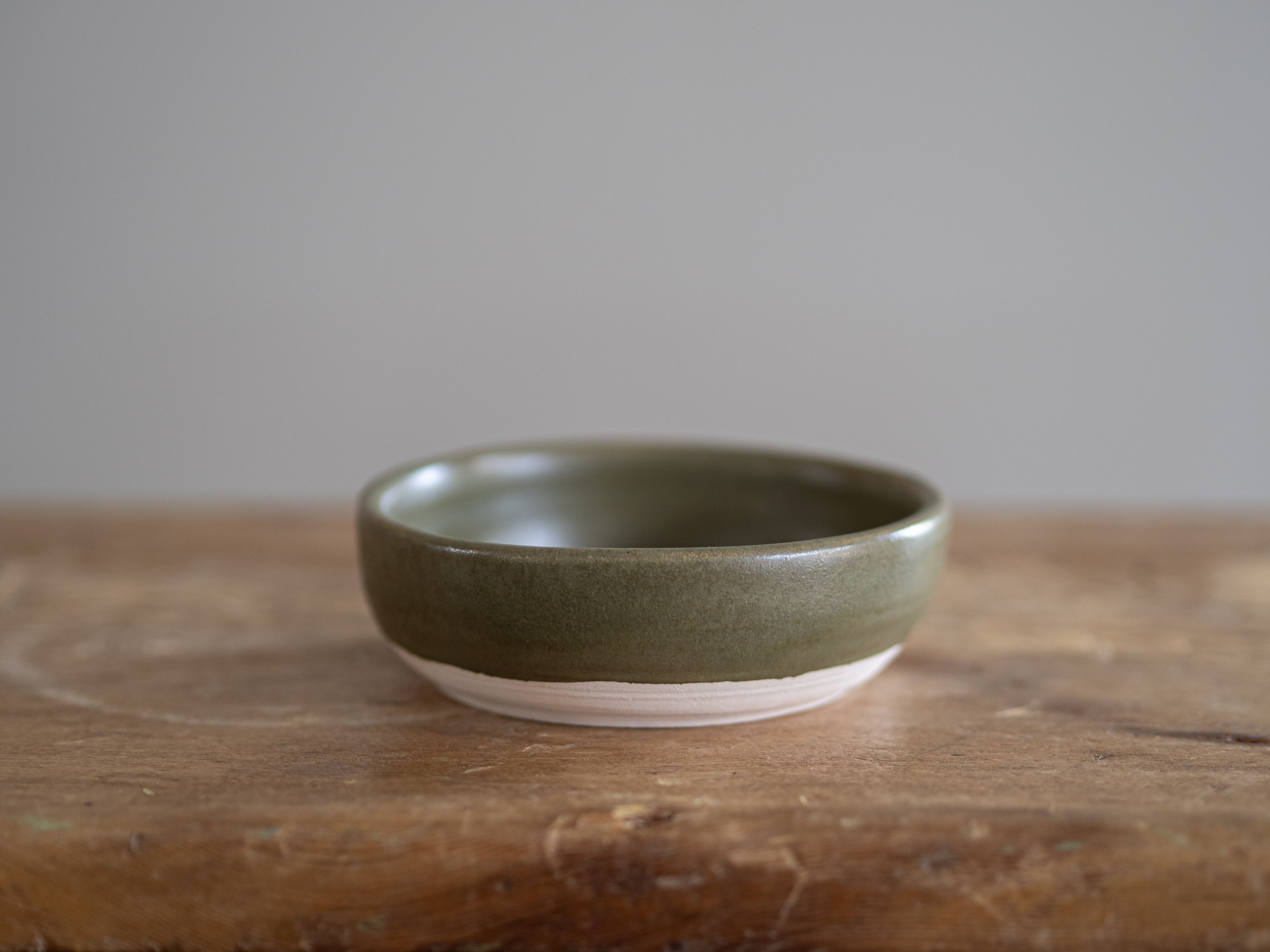 Medium Bowl in River Moss