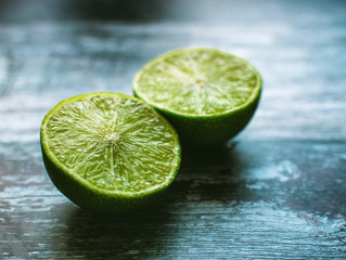 6 benefícios do limão que você precisa conhecer