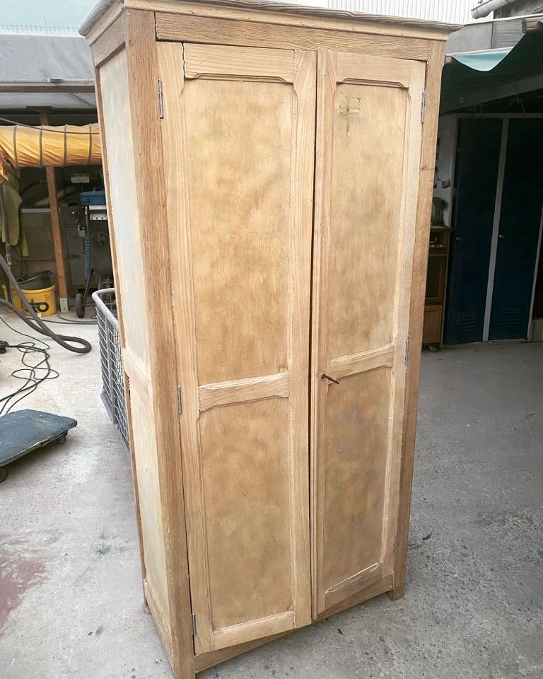 Miniature : Armoire parisienne