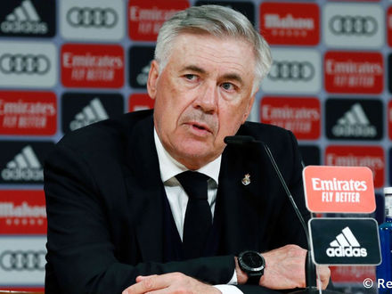 Ancelotti and Courtois speak for the press after the match and praise the team and the fans.