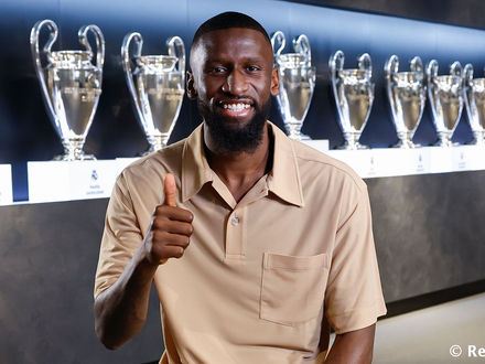 Rüdiger’s interview to the club’s official media after the unveiling: “I’m very grateful to be here!