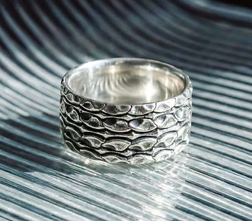 Sterling silver textured band ring